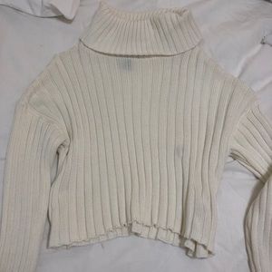 White Long sleeve with turtle neck!